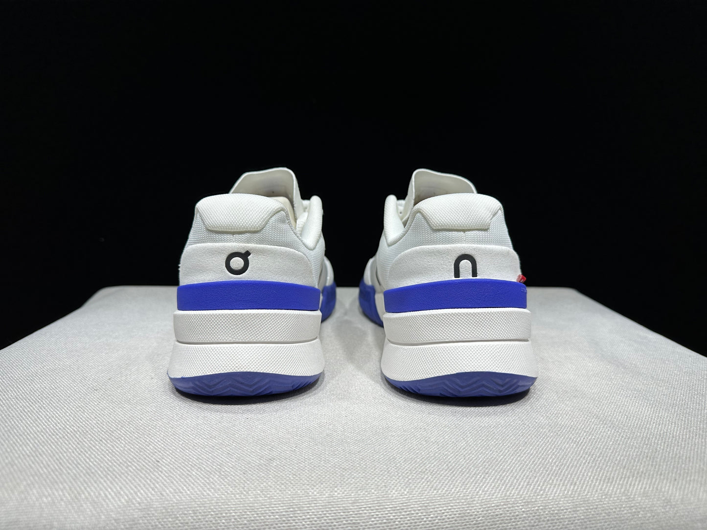 The Roger Pro 2 White Indigo