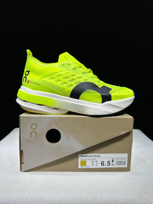 Cloudboom Strike Fluorescente Green