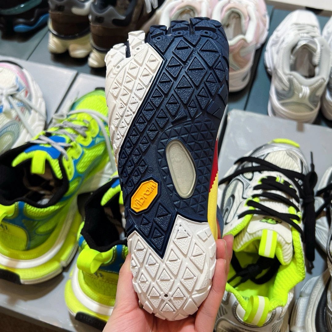 Suicoke x Vibram FiveFingers NIN-LO