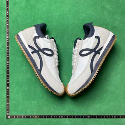 Flow Runner White and Blue Navy