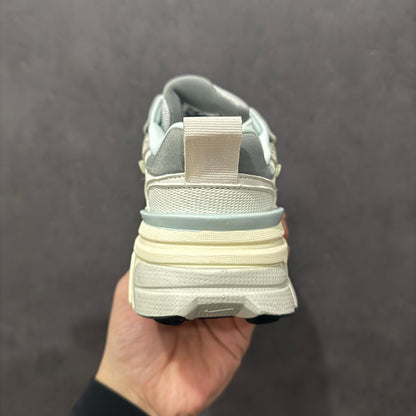 V2K Run Light Bone