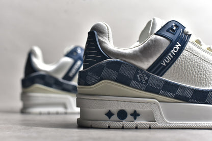 Trainer White and Blue