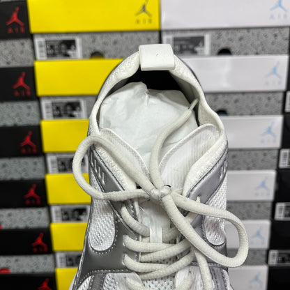 BLG Circuit White/Grey