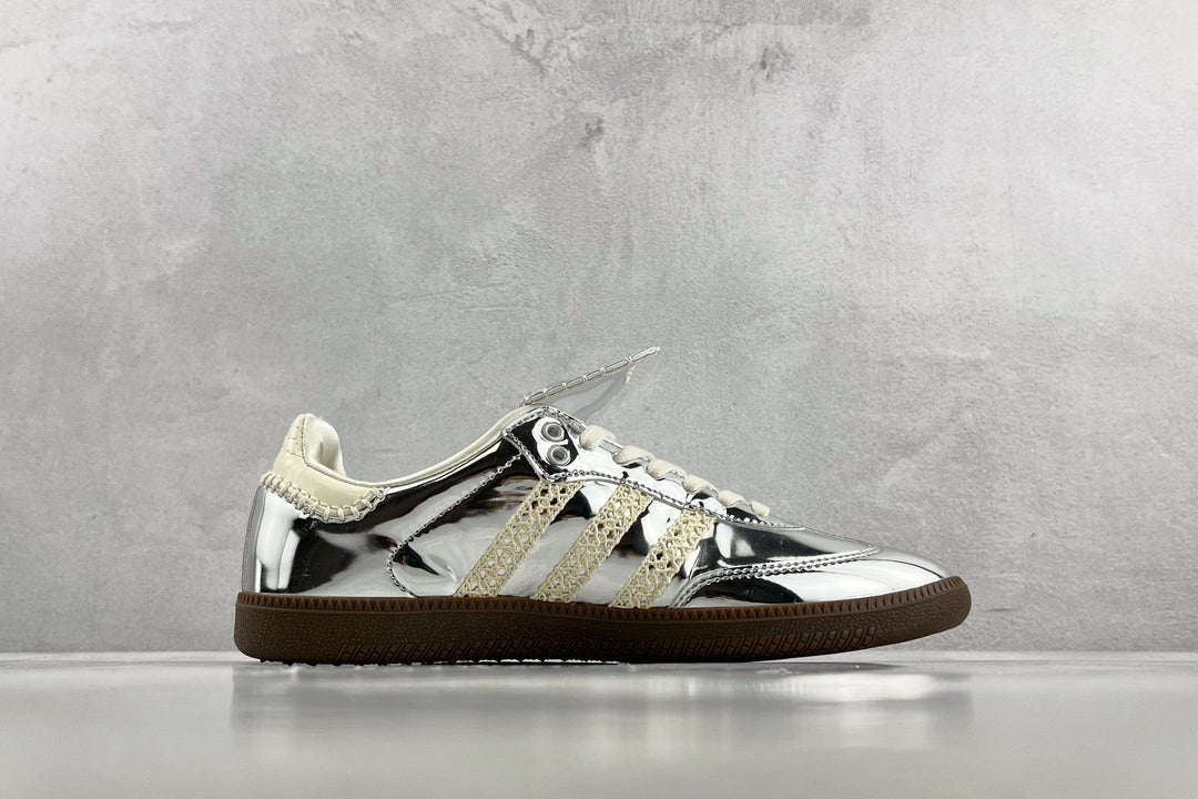 Samba Silver Wales Silver Metallic