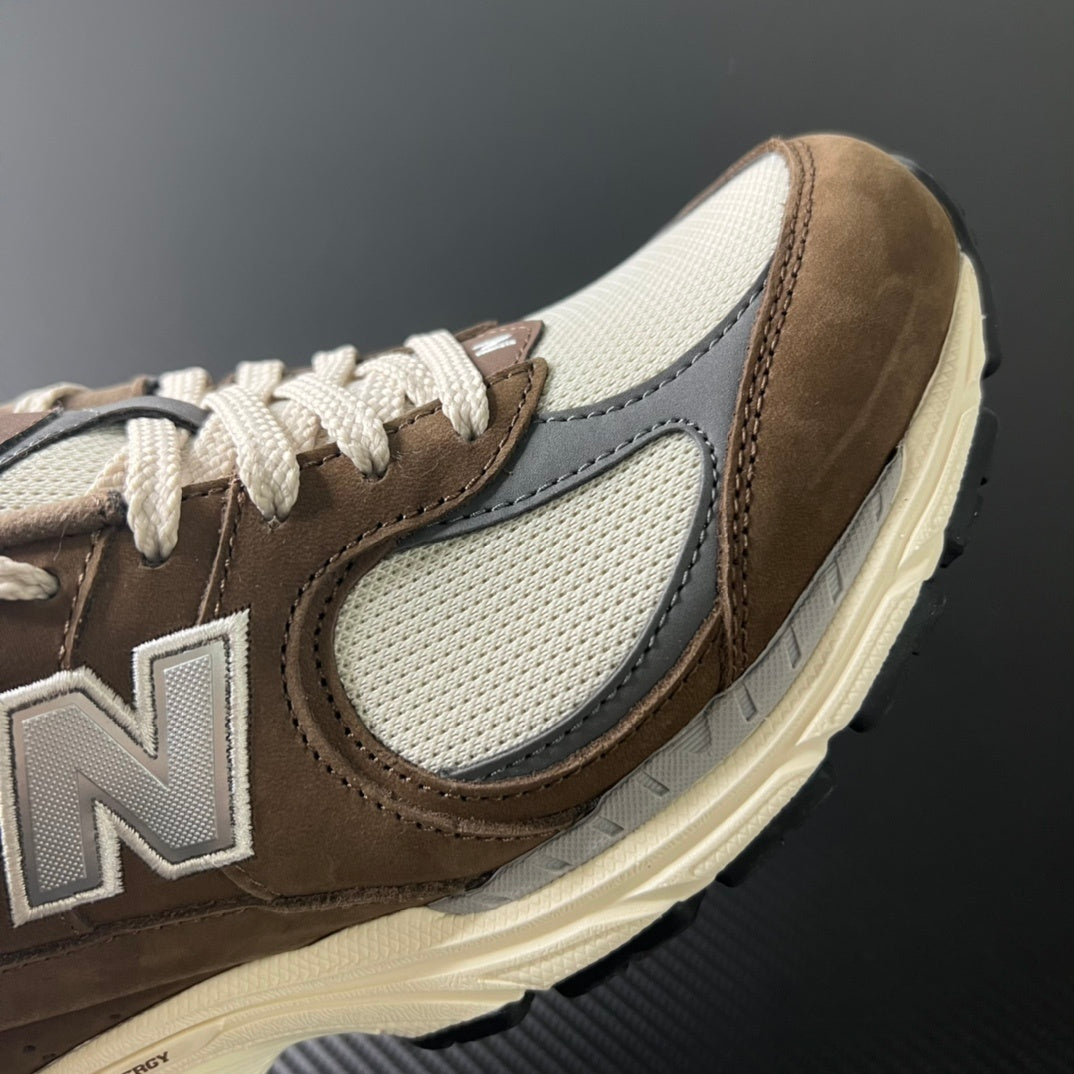 2002 Brown