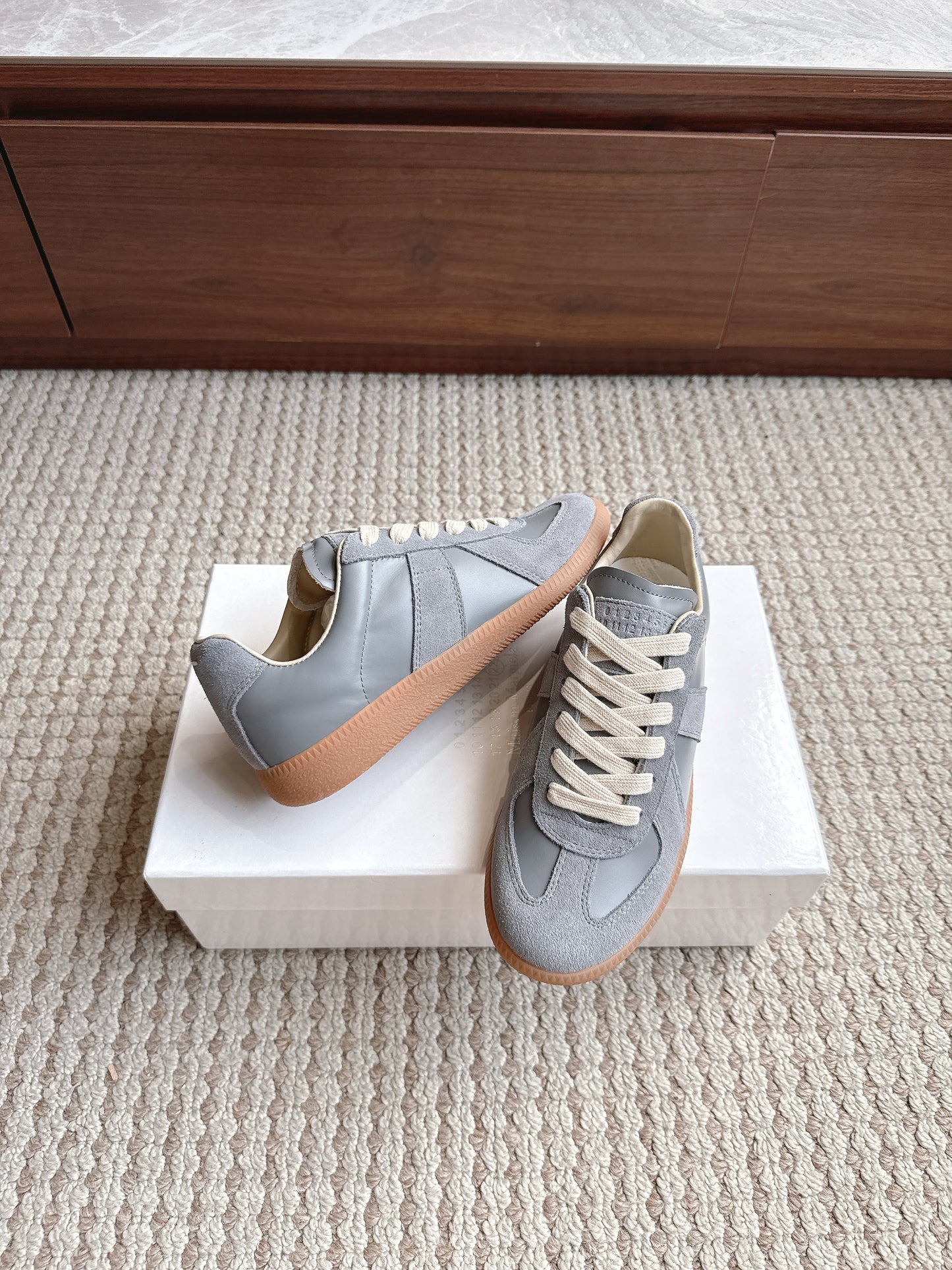 Maison Light Blue Lether