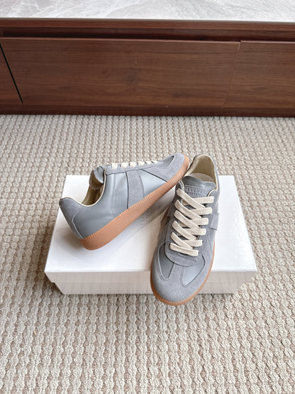 Maison Light Blue Lether