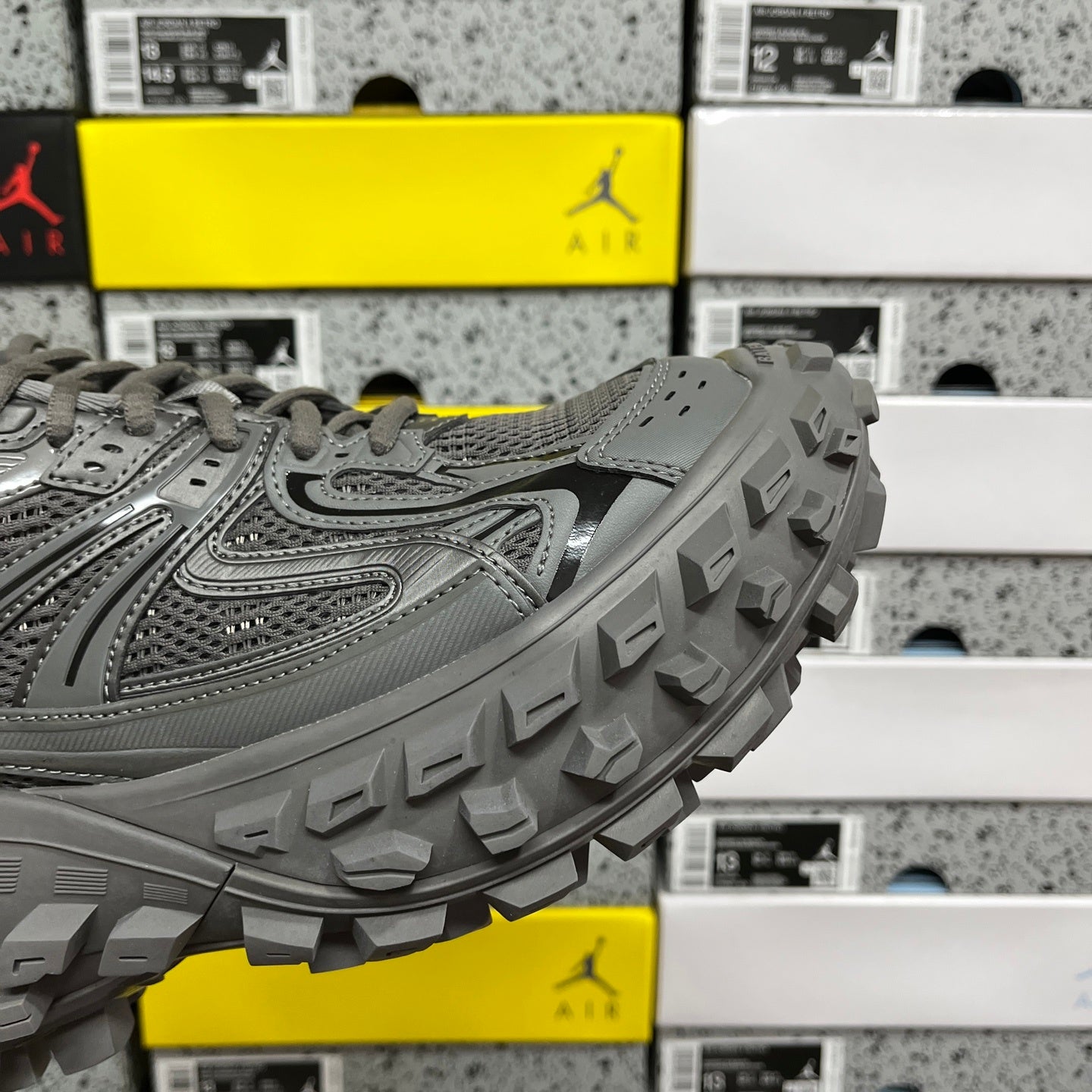 Defender Rubber Platform Grey