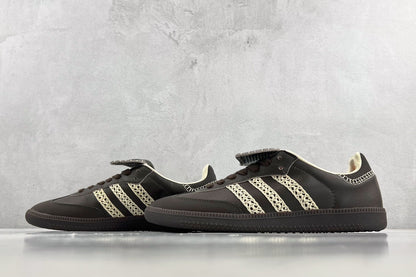 Samba Brown White