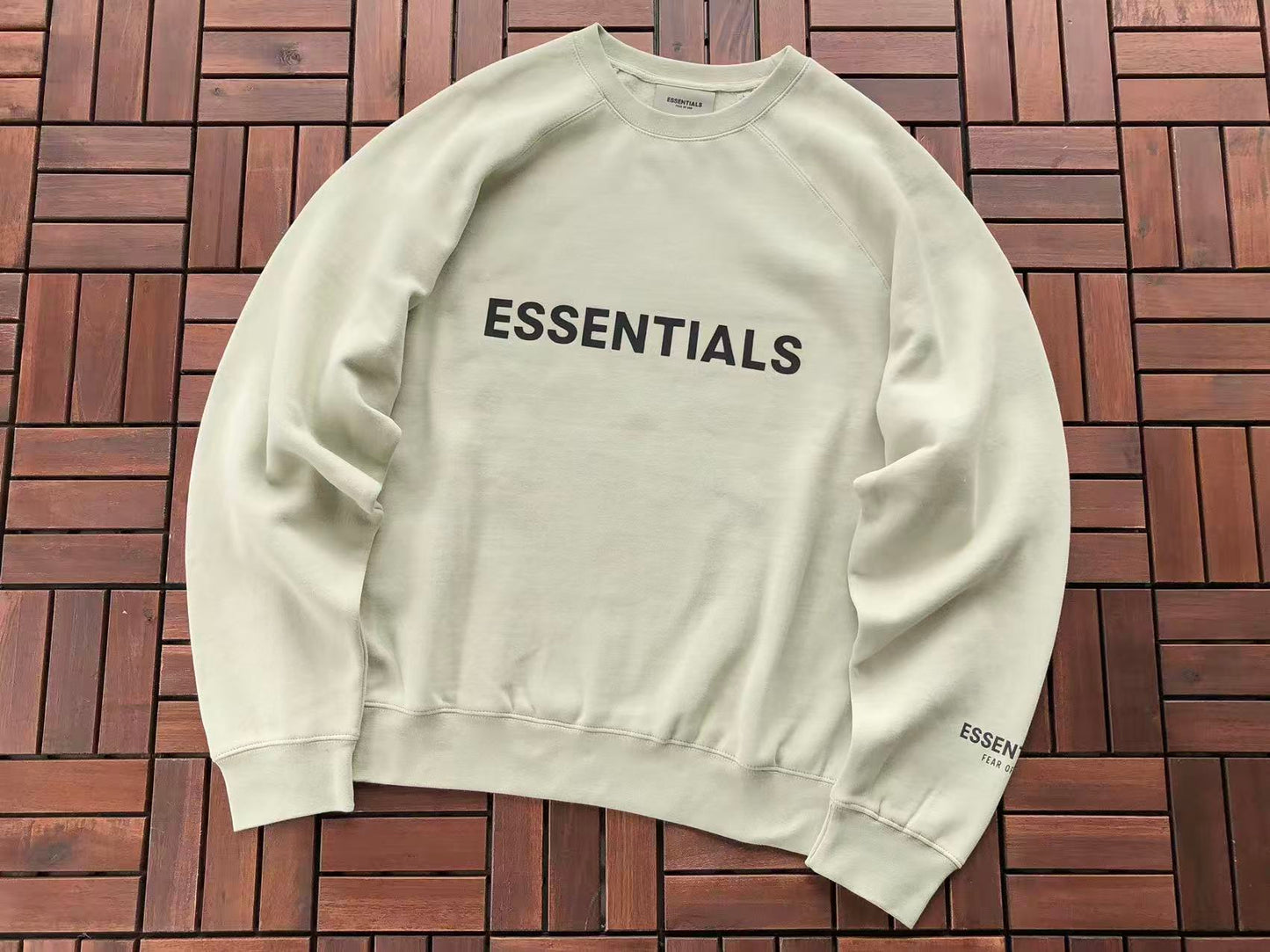 Conjuntos Essentials