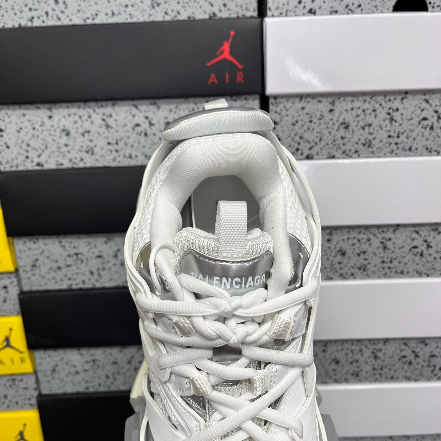 BLG Track White Grey