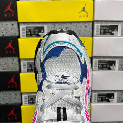 BLG Runner White/Grey/Blue/Pink