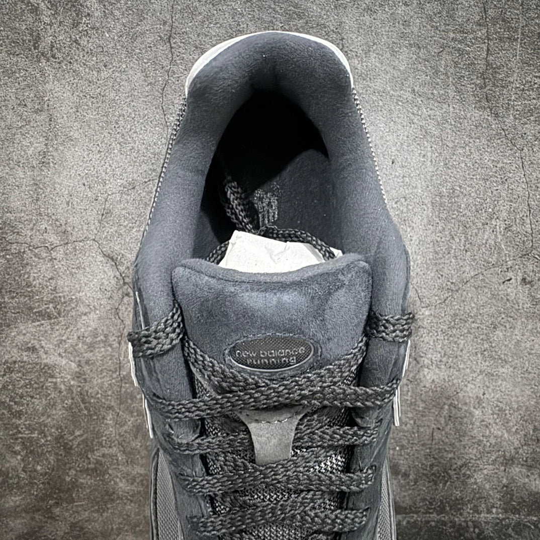 2002 black vintage