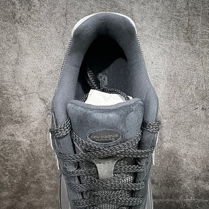 2002 black vintage