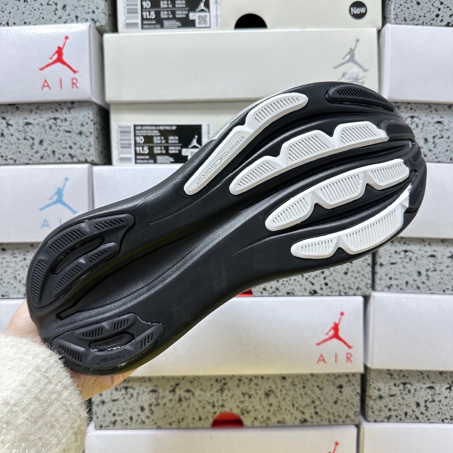 GEL-NIMBUS 28 Black/Silver