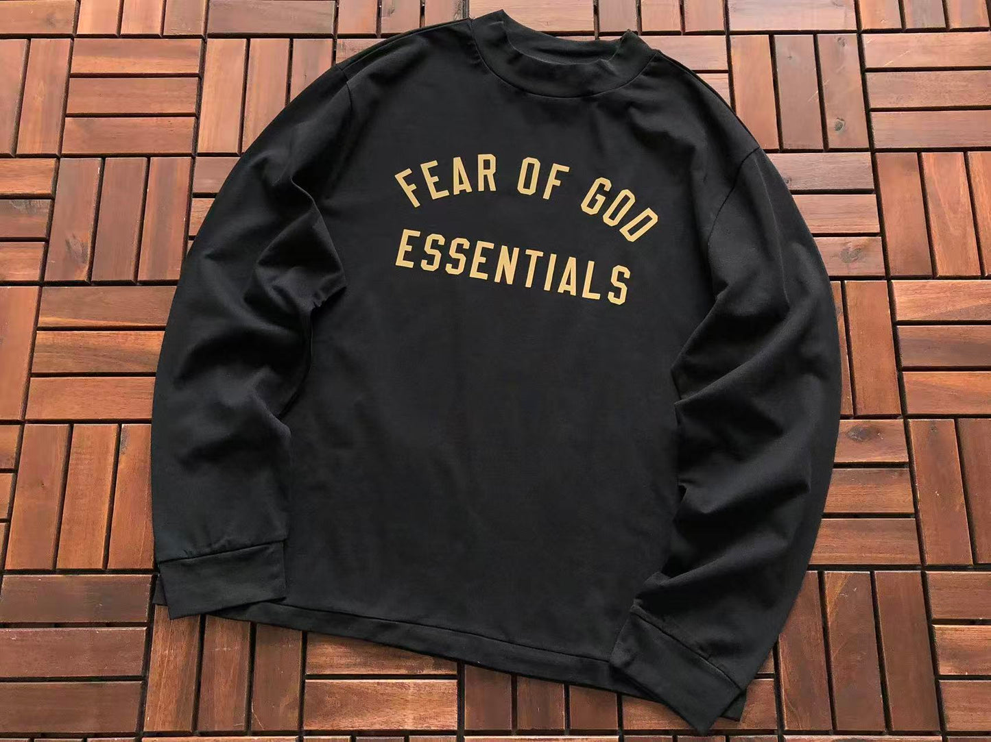 Camisolas Essentials