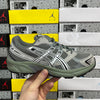Gel-1130  Wild Dove/White