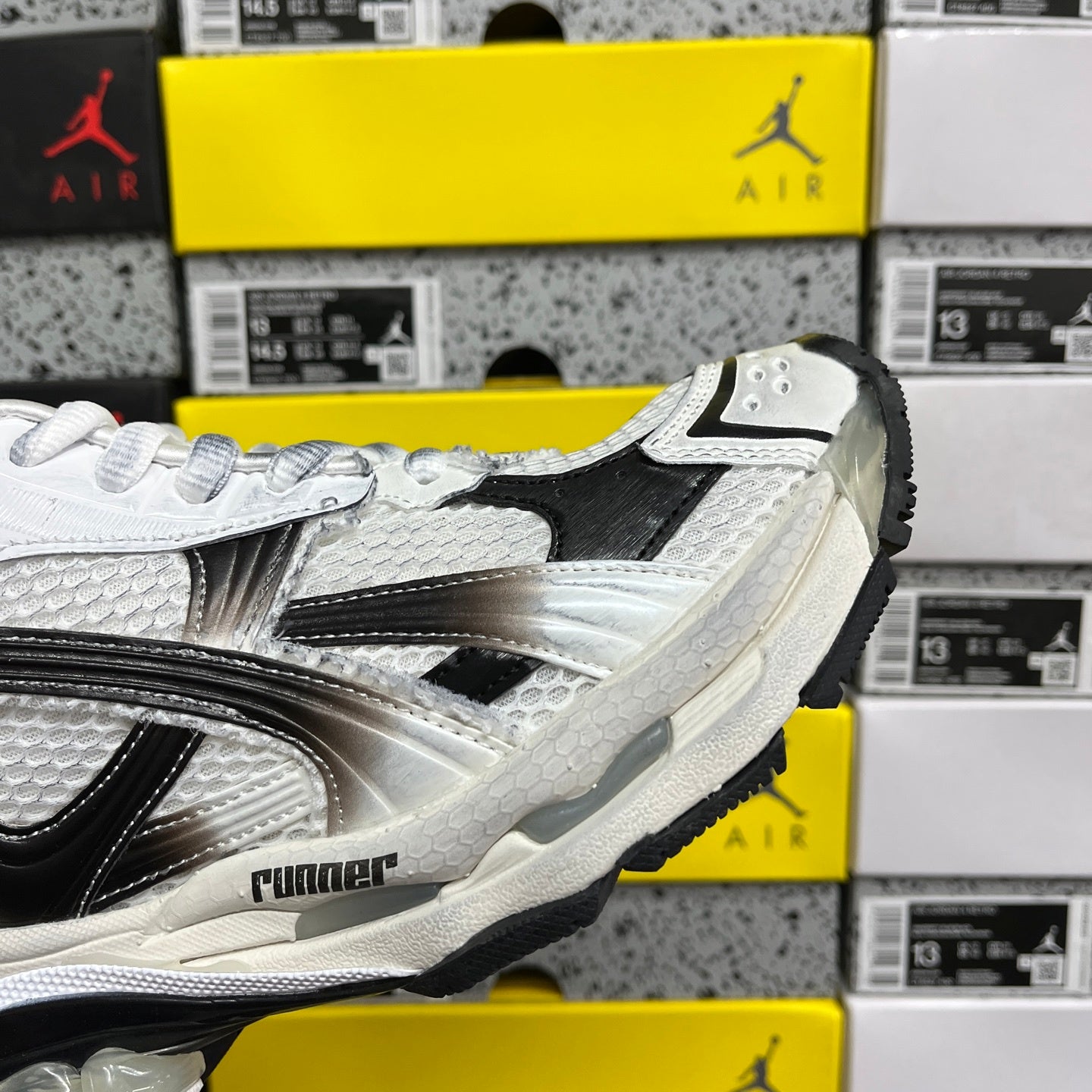 BLG Runner White/Black