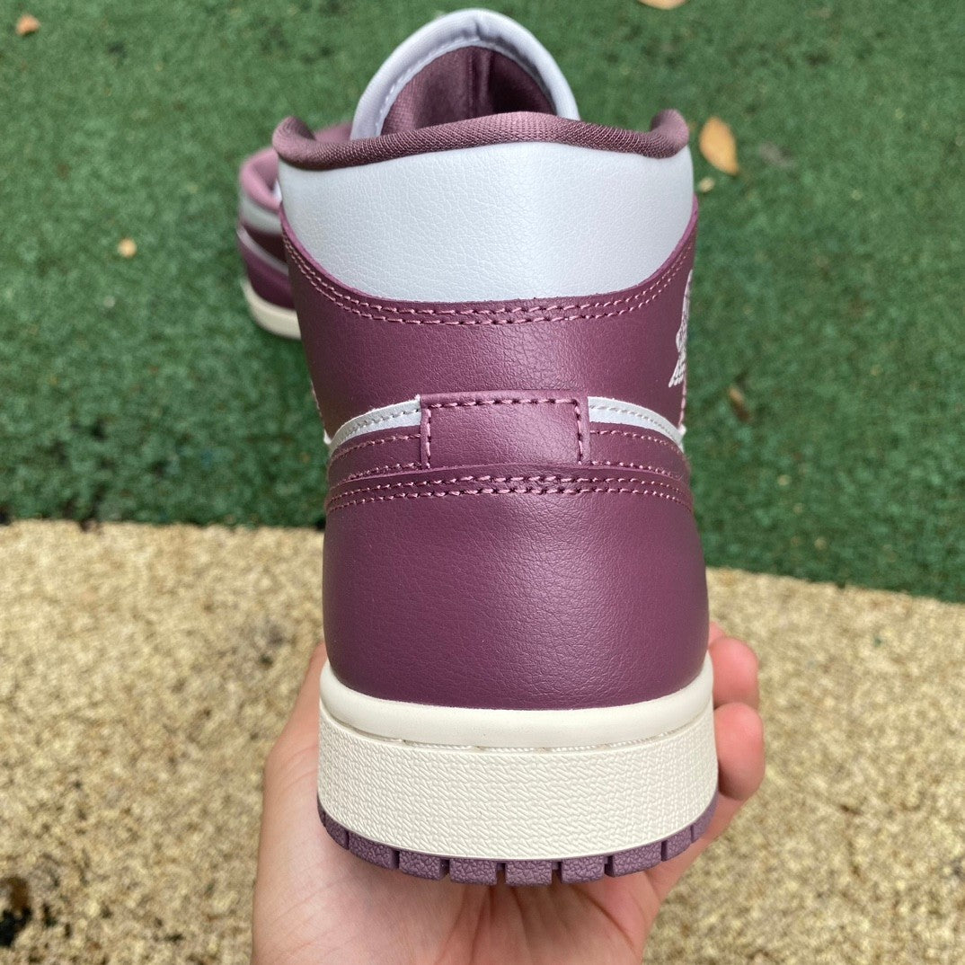 AJ1 MID Sky J Mauve