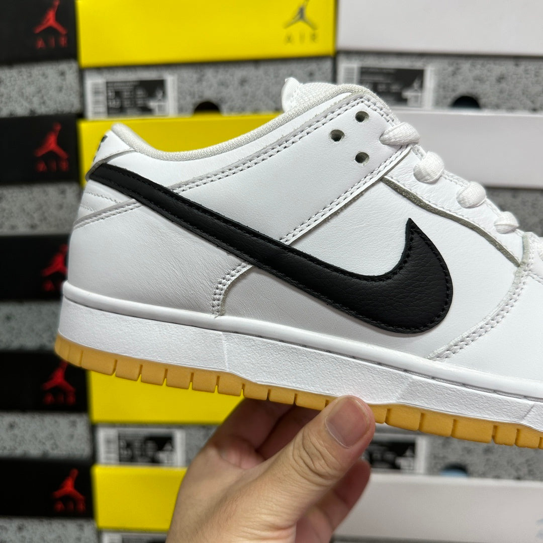 Dunk SB White Gum