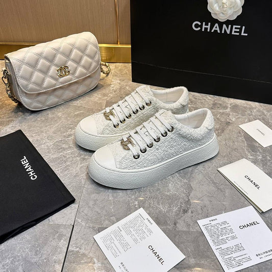 Chanel Tweed CC White