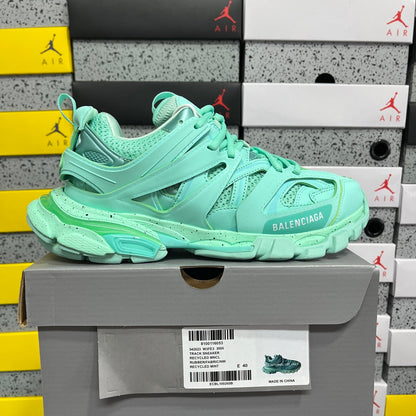 BLG Track Mint