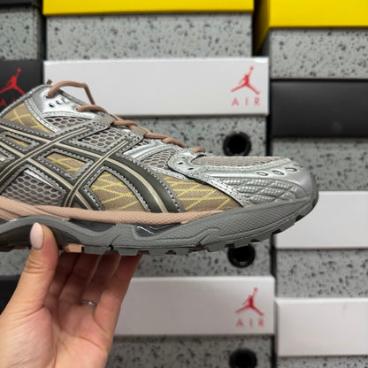 GEL-NIMBUS 10.1 Moonrock/Truffle Grey