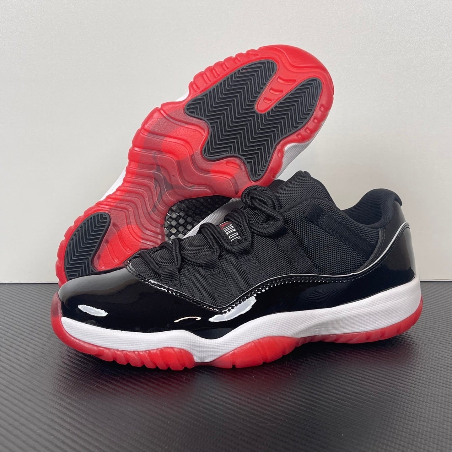 AJ11 Low Bred