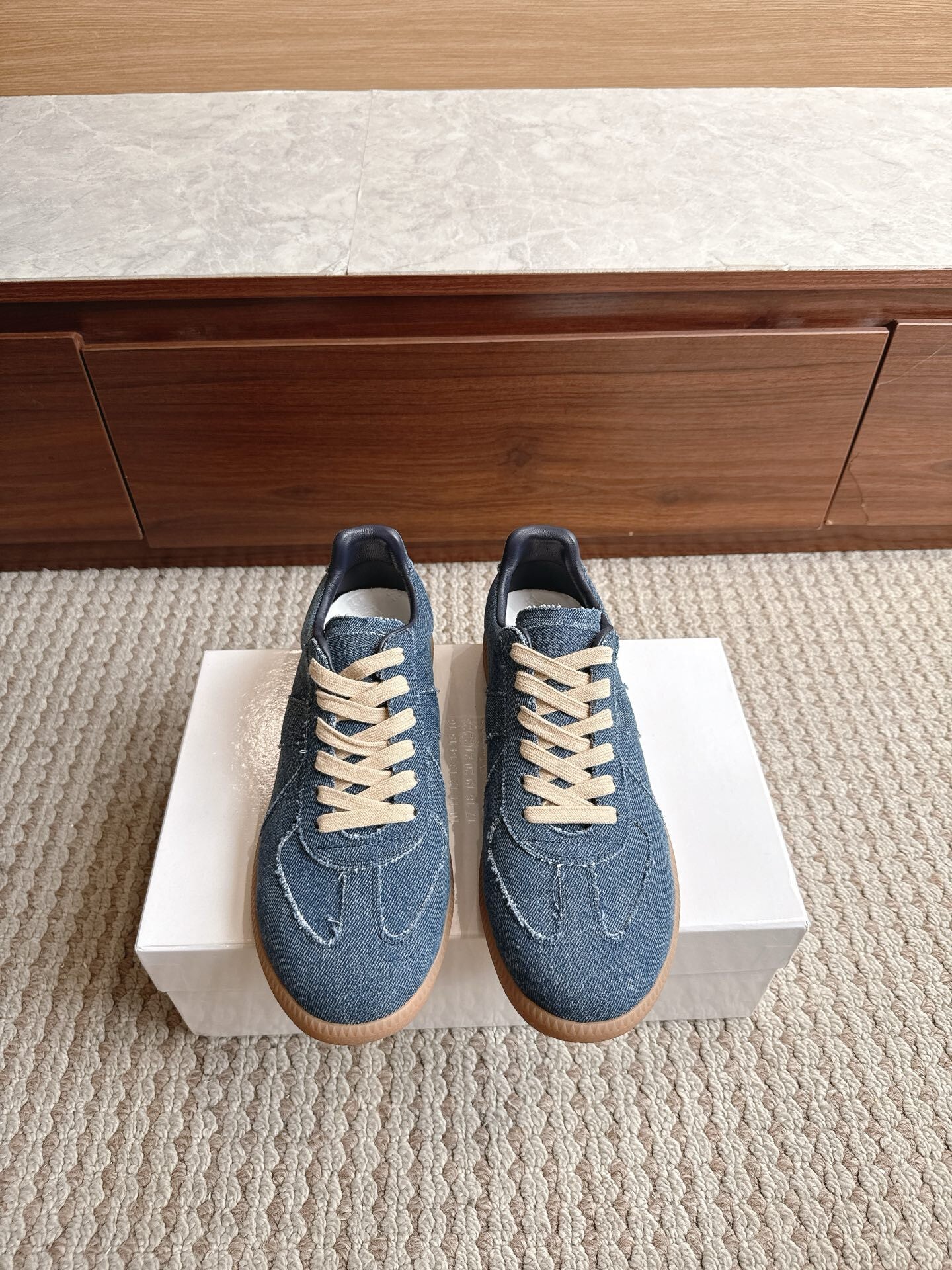Maison Blue Jean