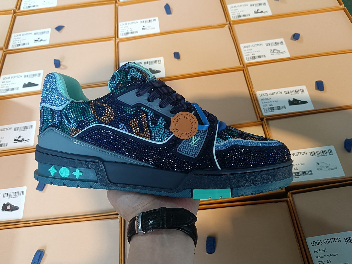 Trainer Crystal Blue