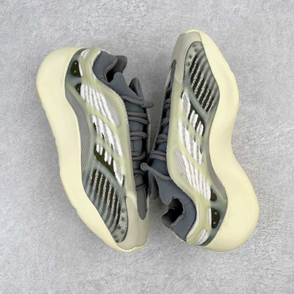 700 V3 Fade Salt