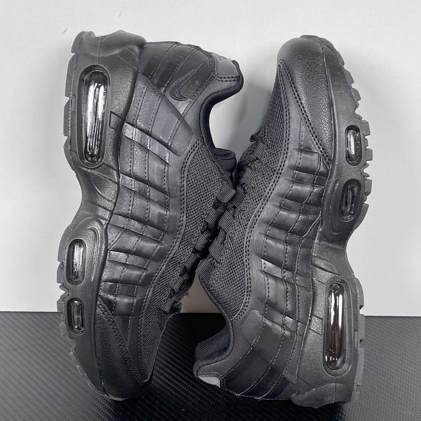 95 Pure Black