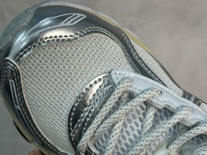 GEL-Kayano 12.1