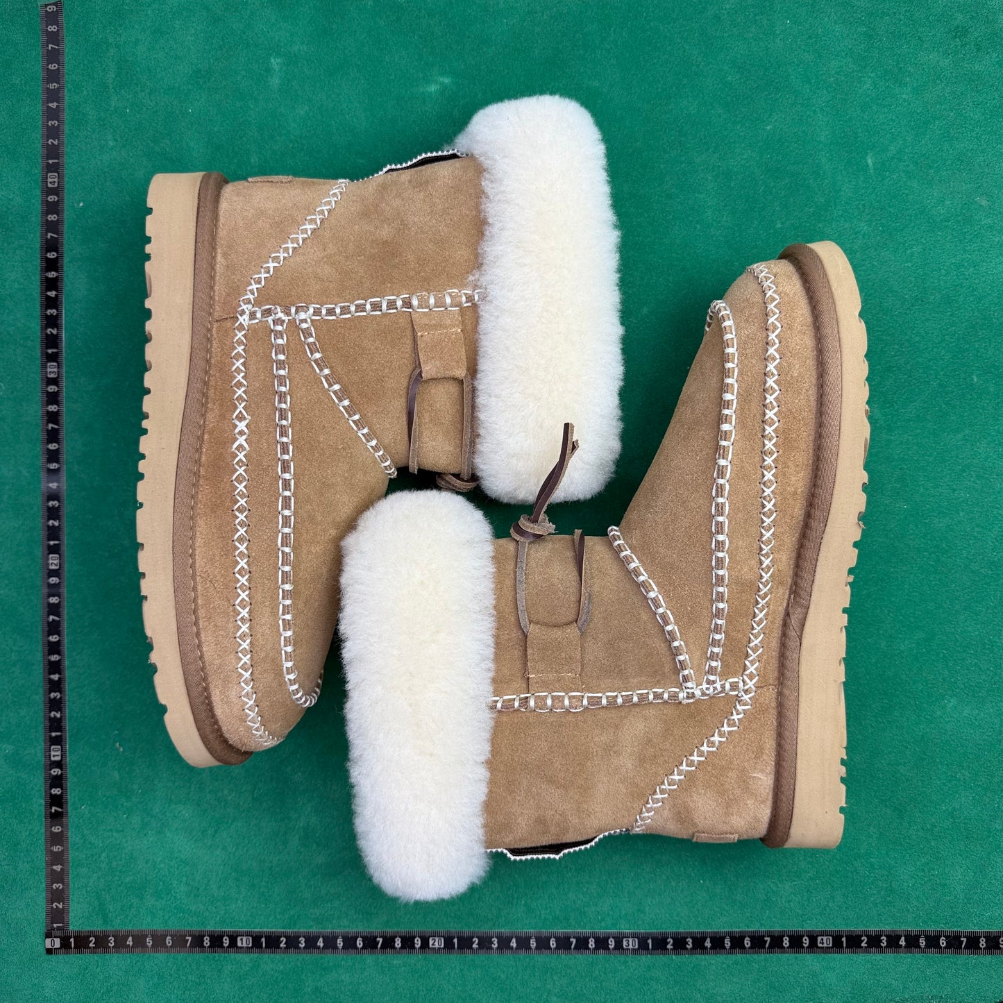 TT UGG