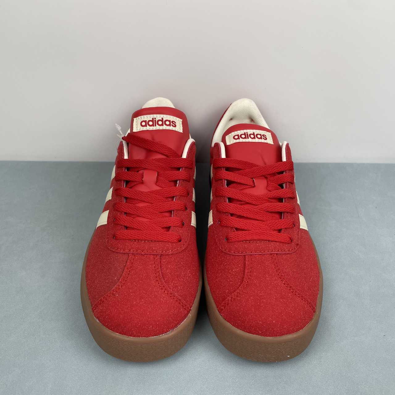 AD VL Court Classic Red White