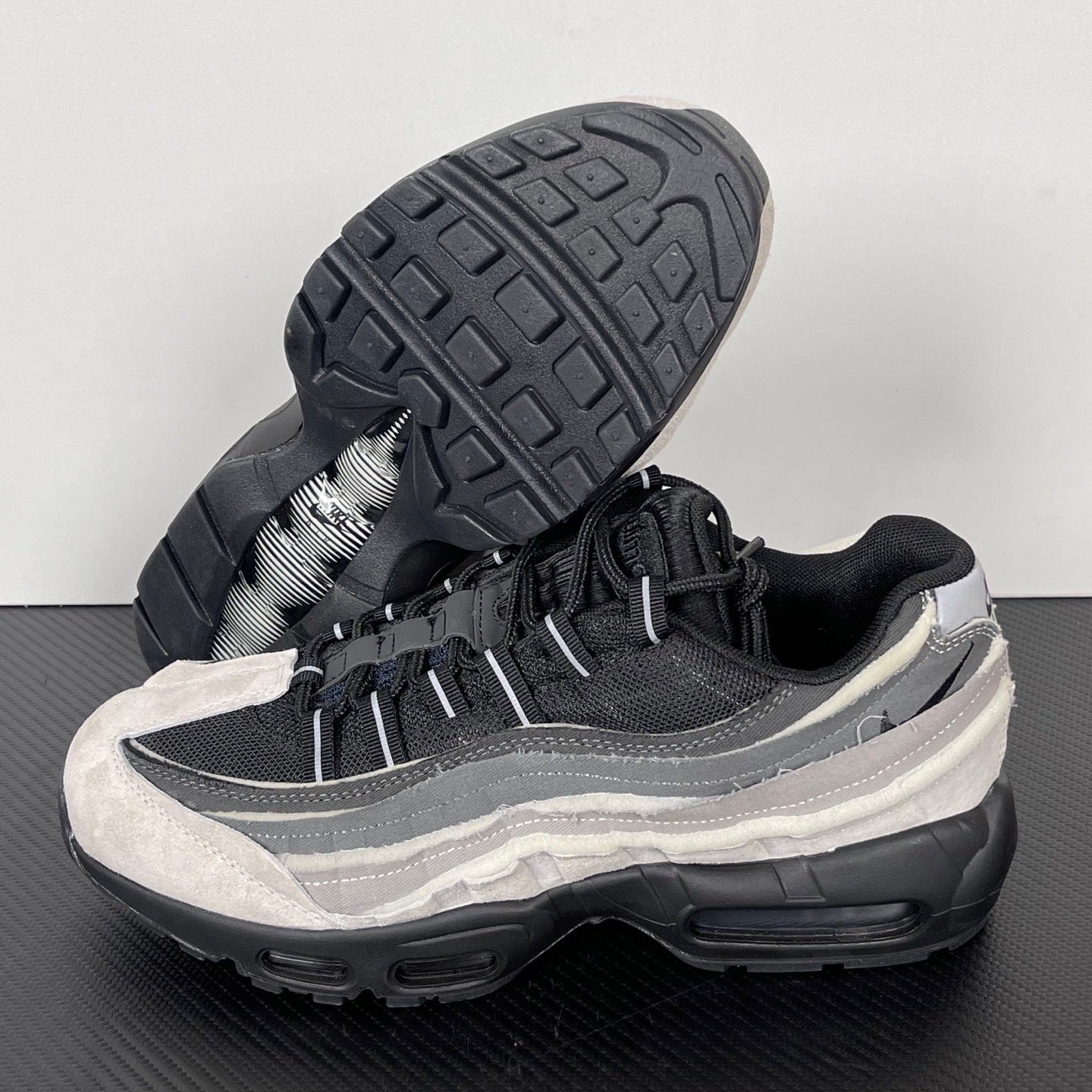 95 Comme des Garçons Black Grey