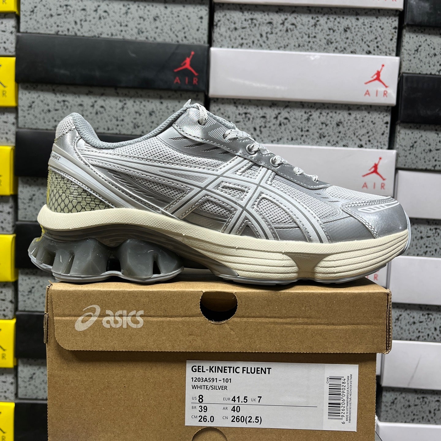 Gel-Kinetic Fluent White and Silver