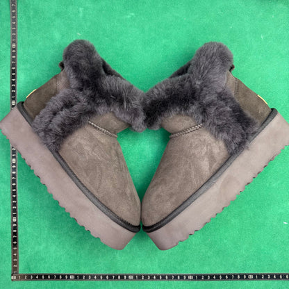 TT UGG