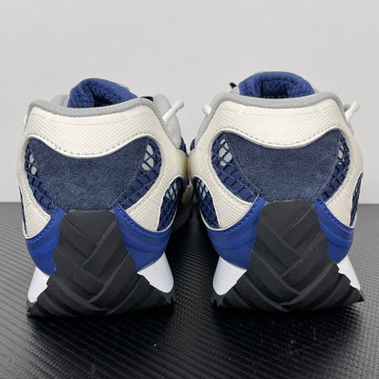 BV Orbit Blue and White