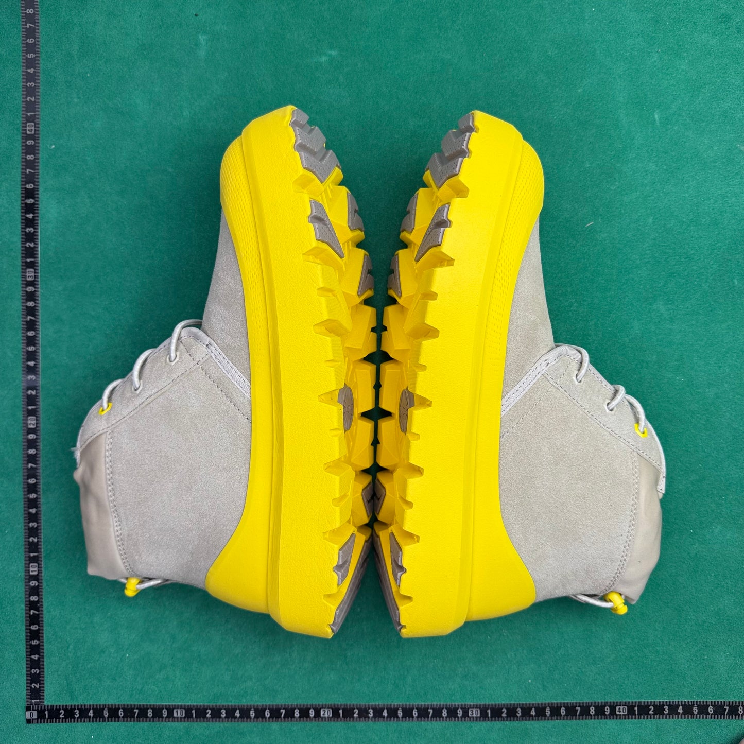 TT UGG WEATHER HYBRID