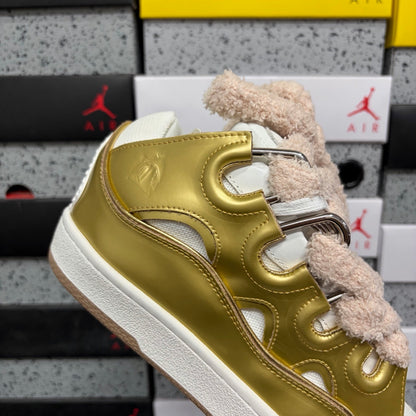 Curb Gold