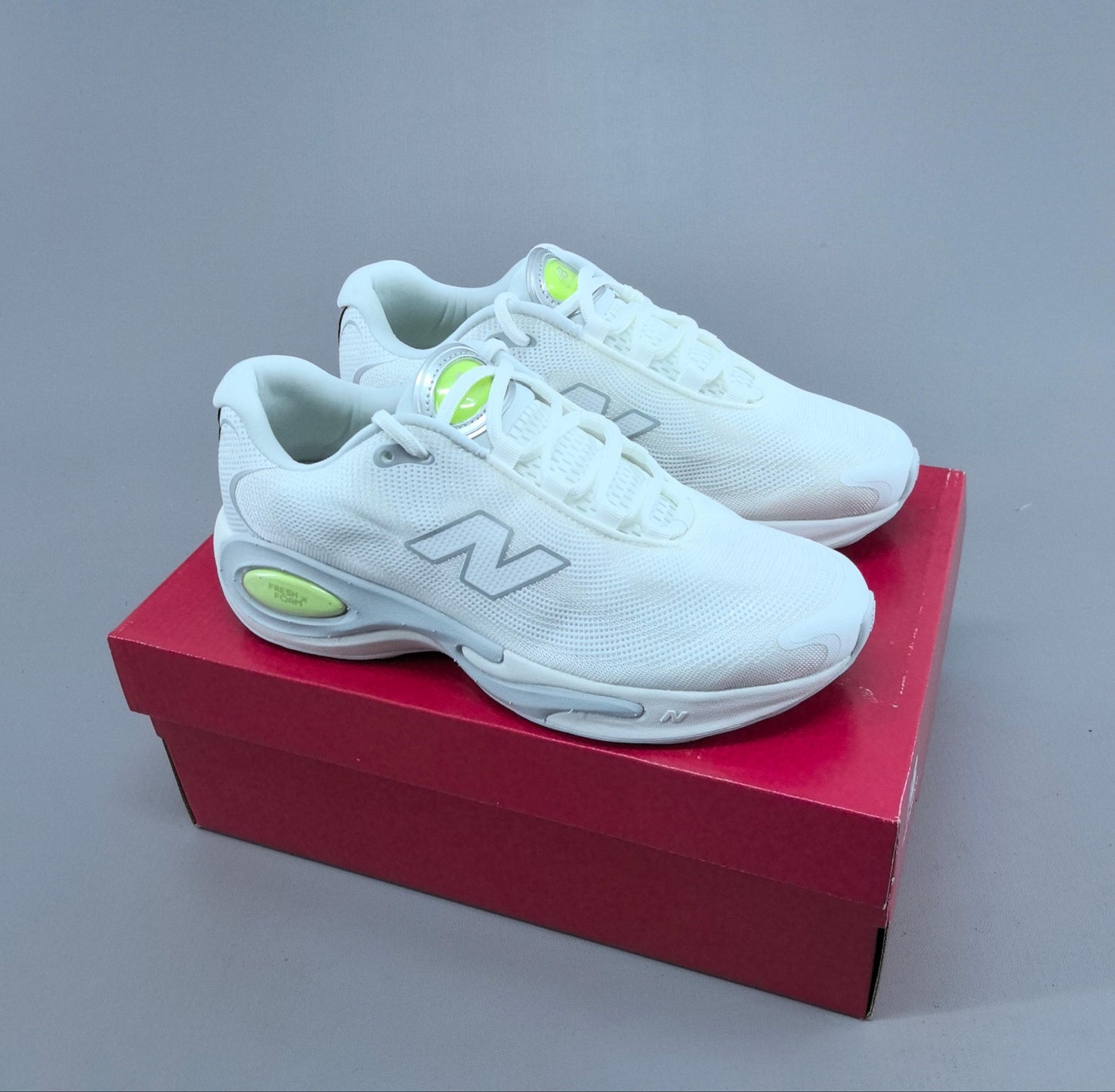 AC Runner White
