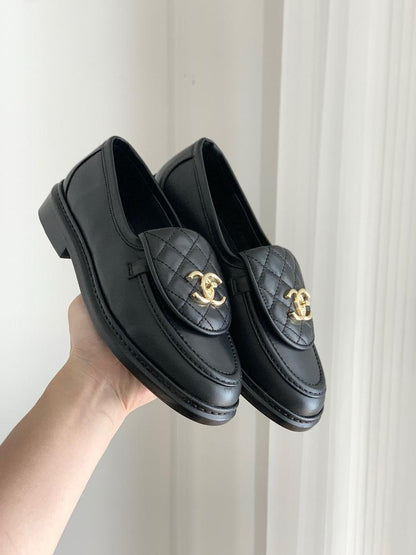 Chanel Black Quilted Flap Turnlock CC
