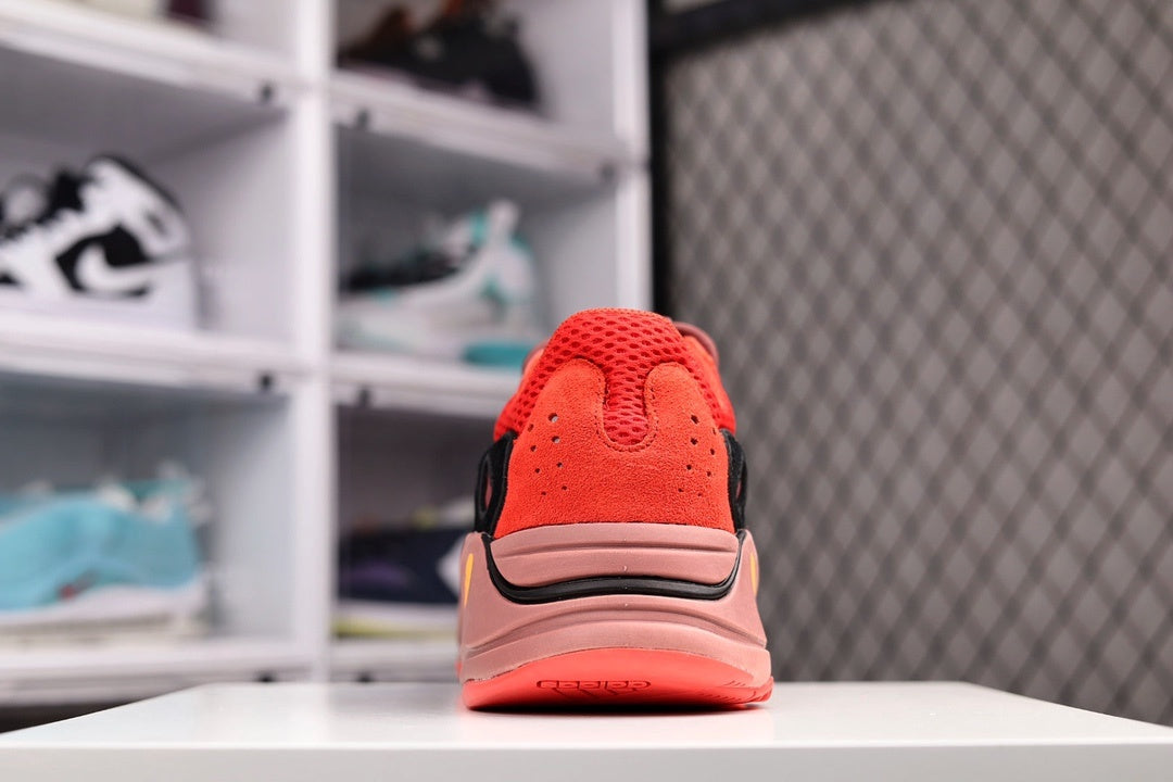 700 Hi-Res Red
