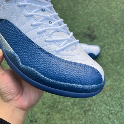 12 Blue and White