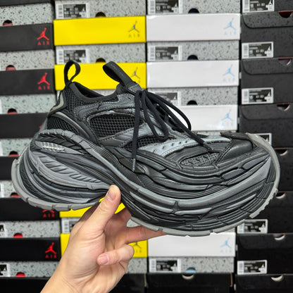 BLG Platform Reduced Black
