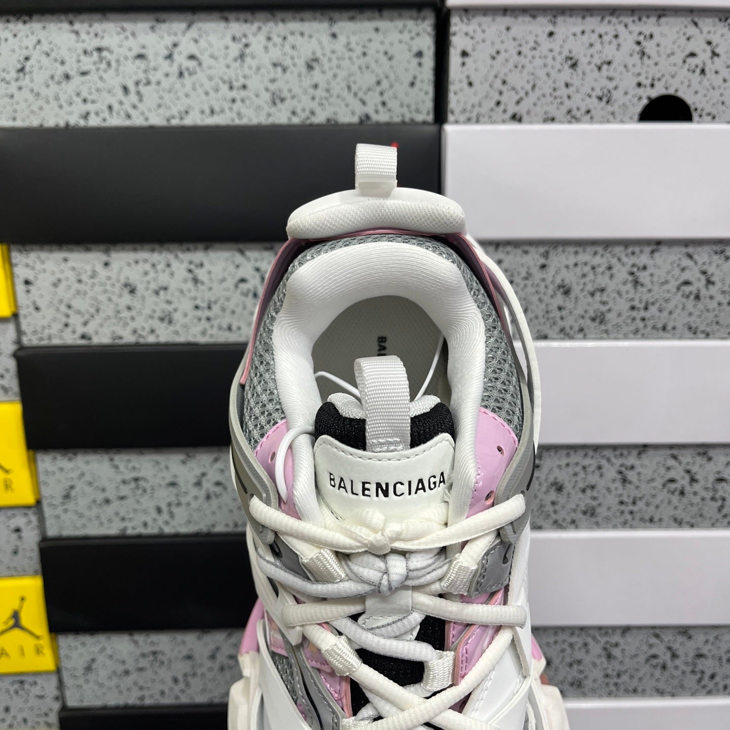 BLG Track White Grey Pink