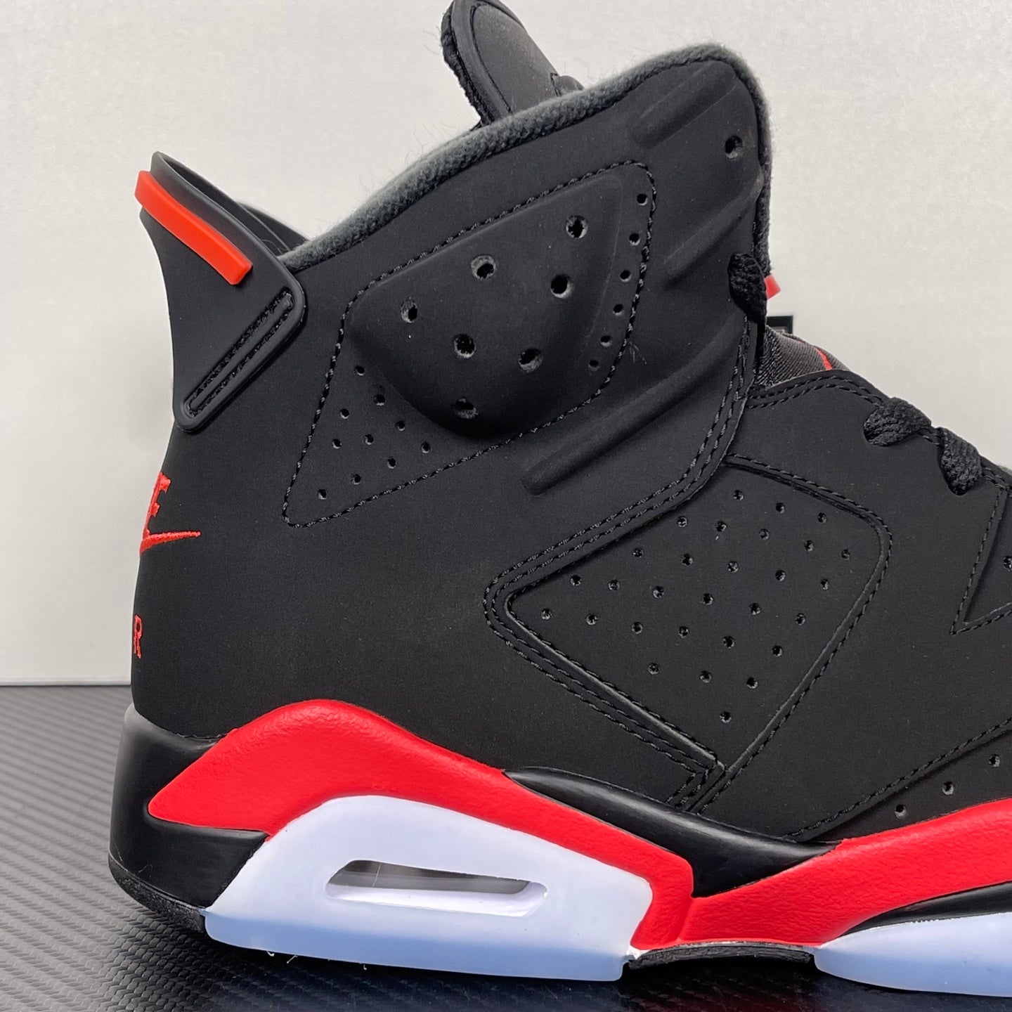 AJ6 Retro Infrared Salesman
