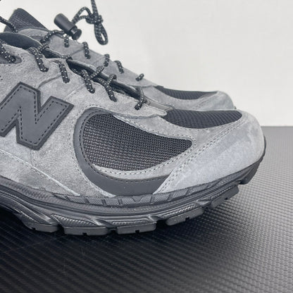 2002R Gore-Tex Grey