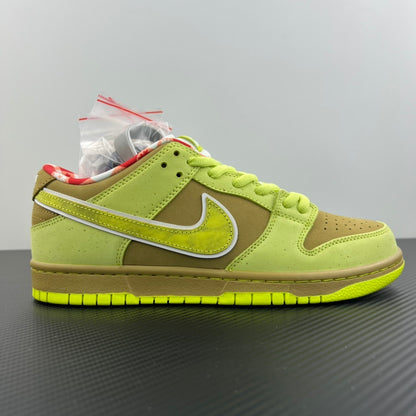 Dunk SB Volt Lobster